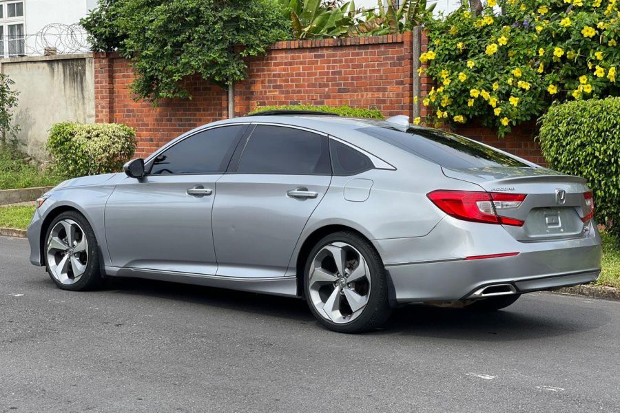 HONDA ACCORD  2018